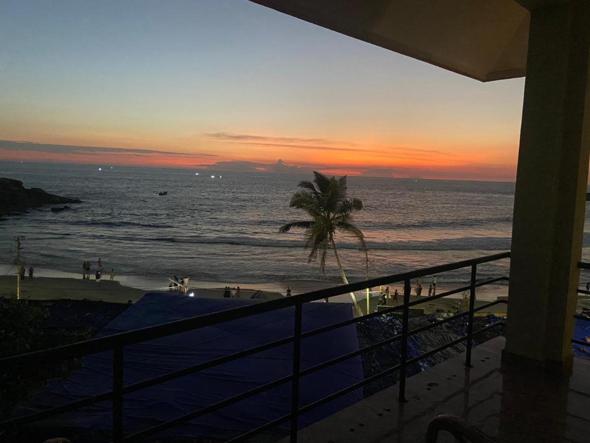 Karma Beach Resort Ковалам Екстериор снимка