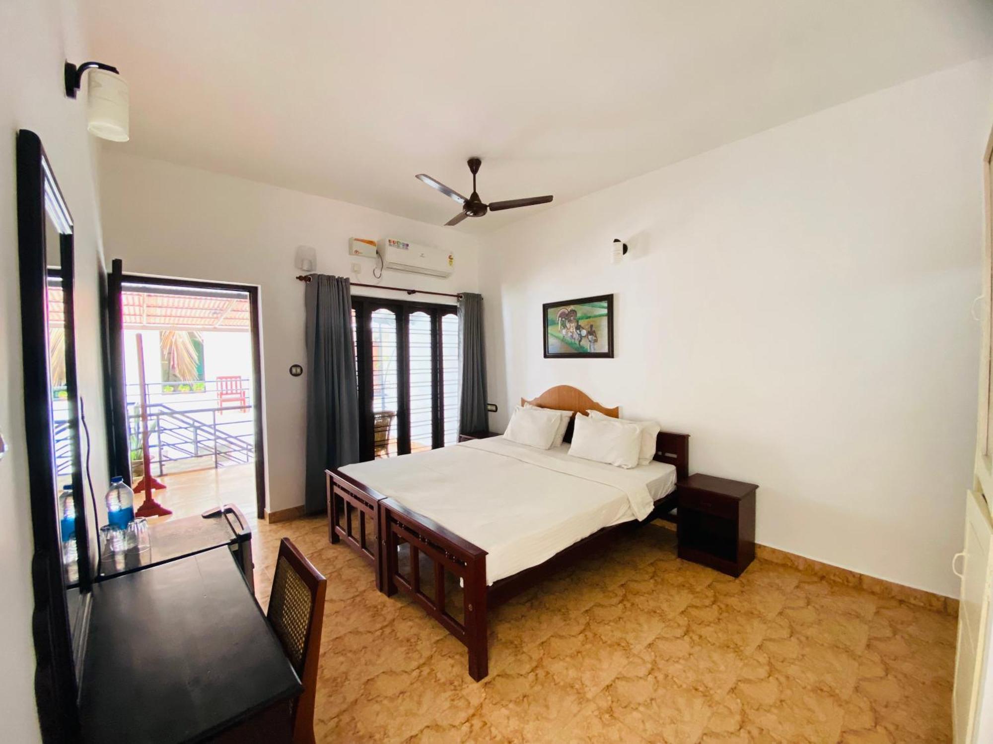 Karma Beach Resort Ковалам Екстериор снимка