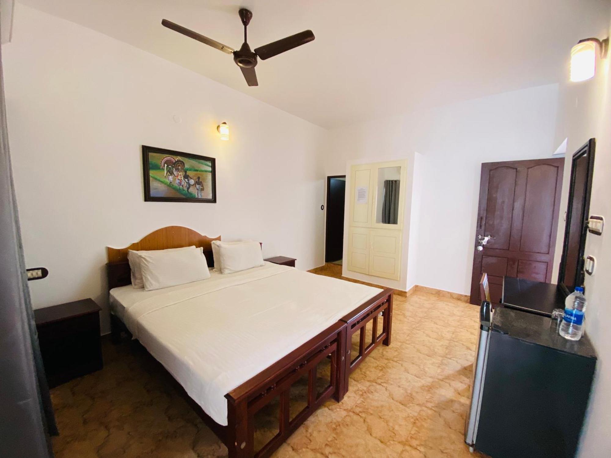 Karma Beach Resort Ковалам Екстериор снимка